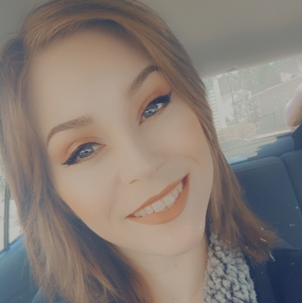 Meet your Posher, Mia